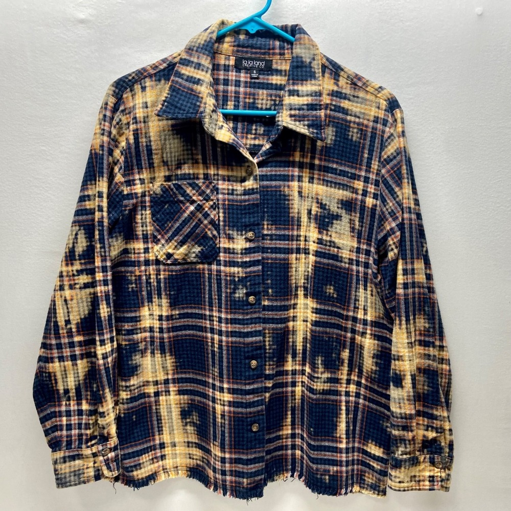 La La Land Creative Co Plaid Flannel Button-Up Graphic Blouse Women's Small EUC